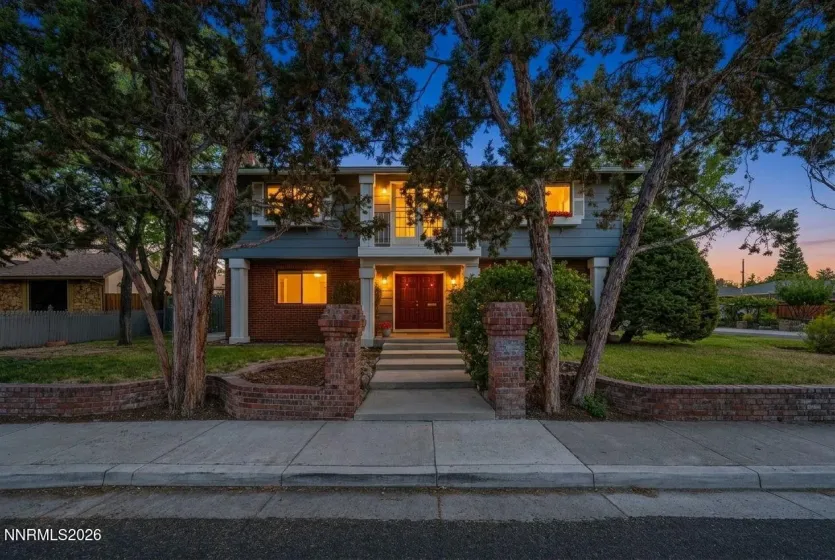1945 Lakeside, Reno, Nevada 89509, 3 Bedrooms Bedrooms, ,3 BathroomsBathrooms,Residential,Residential,Lakeside,0,260011839