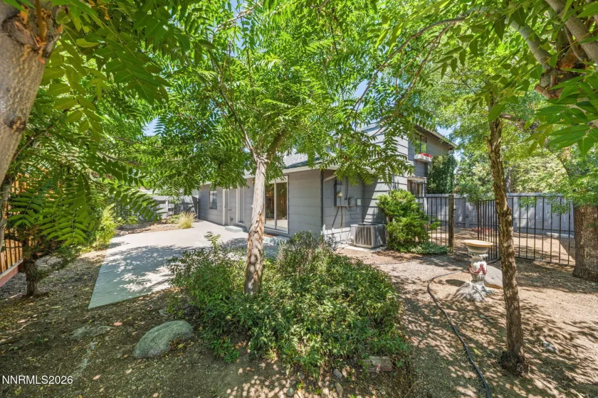 1945 Lakeside, Reno, Nevada 89509, 3 Bedrooms Bedrooms, ,3 BathroomsBathrooms,Residential,Residential,Lakeside,0,260011839