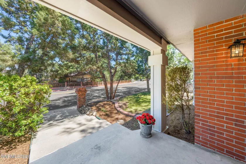 1945 Lakeside, Reno, Nevada 89509, 3 Bedrooms Bedrooms, ,3 BathroomsBathrooms,Residential,Residential,Lakeside,0,260011839