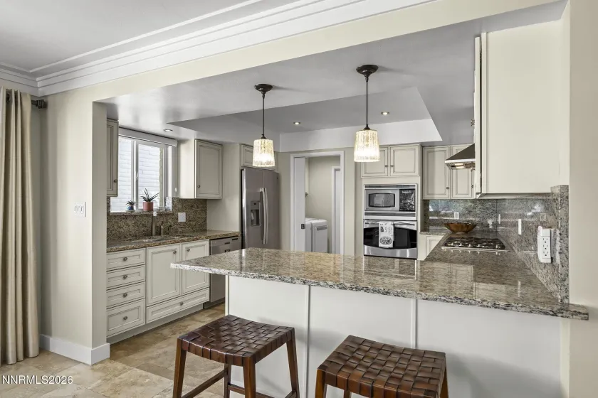 4919 Lakeridge, Reno, Nevada 89509, 3 Bedrooms Bedrooms, ,2 BathroomsBathrooms,Residential,Residential,Lakeridge,0,260011840