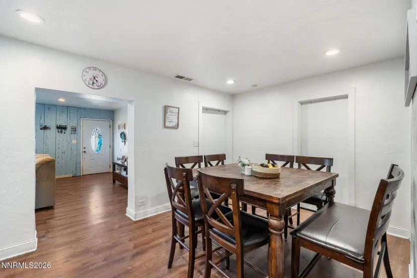 1647 F, Sparks, Nevada 89431, 3 Bedrooms Bedrooms, ,2 BathroomsBathrooms,Residential,Residential,F,0,260011833