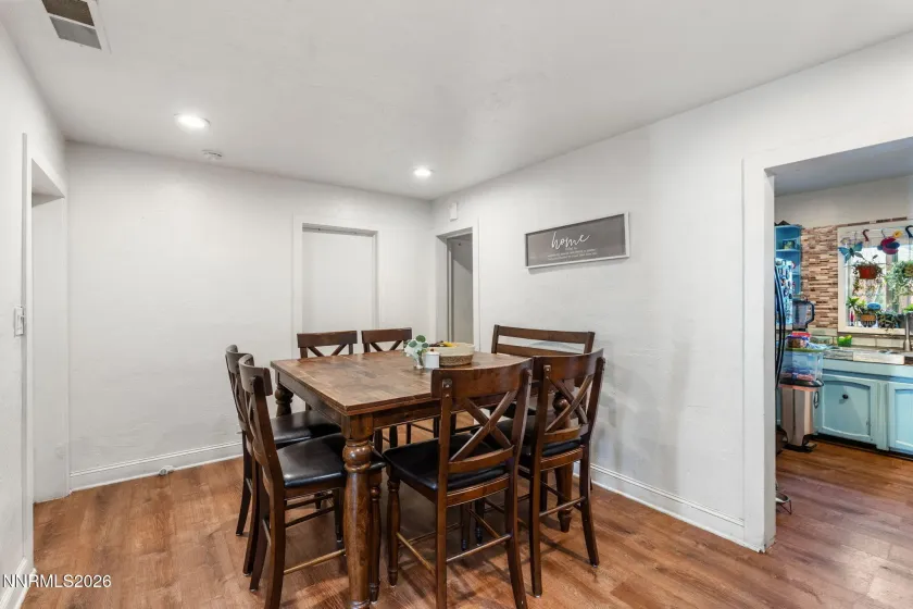 1647 F, Sparks, Nevada 89431, 3 Bedrooms Bedrooms, ,2 BathroomsBathrooms,Residential,Residential,F,0,260011833