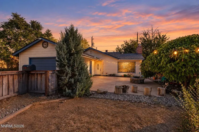1647 F, Sparks, Nevada 89431, 3 Bedrooms Bedrooms, ,2 BathroomsBathrooms,Residential,Residential,F,0,260011833
