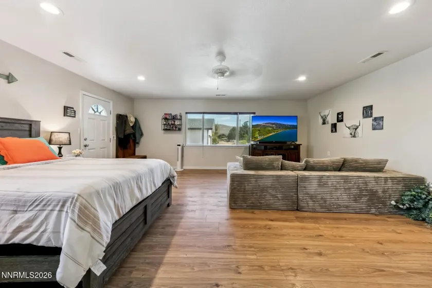 4444 Center, Carson City, Nevada 89701, 3 Bedrooms Bedrooms, ,2 BathroomsBathrooms,Residential,Residential,Center,0,260011846