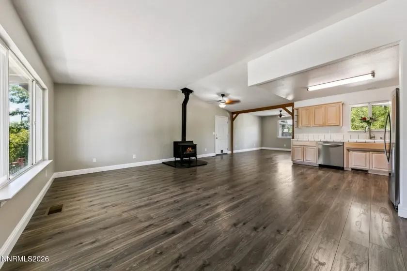 4444 Center, Carson City, Nevada 89701, 3 Bedrooms Bedrooms, ,2 BathroomsBathrooms,Residential,Residential,Center,0,260011846
