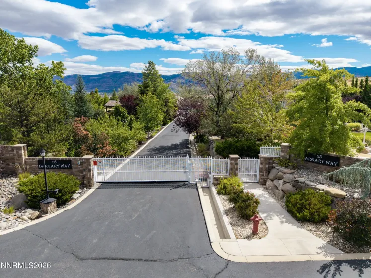35 Bargary, Reno, Nevada 89511, 4 Bedrooms Bedrooms, ,4 BathroomsBathrooms,Residential,Residential,Bargary,0,260011869