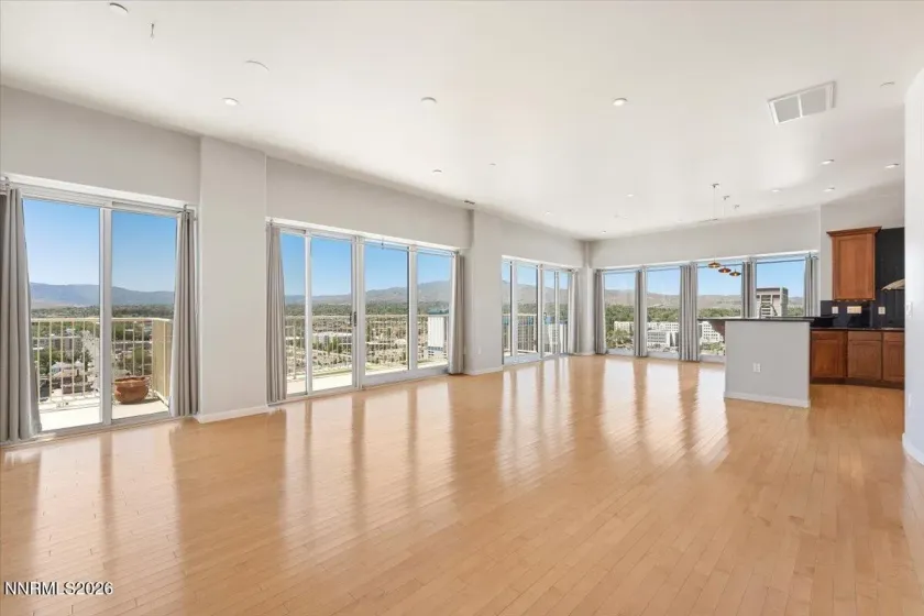 200 2nd, Reno, Nevada 89501, 3 Bedrooms Bedrooms, ,3 BathroomsBathrooms,Residential,Residential,2nd,0,260005943
