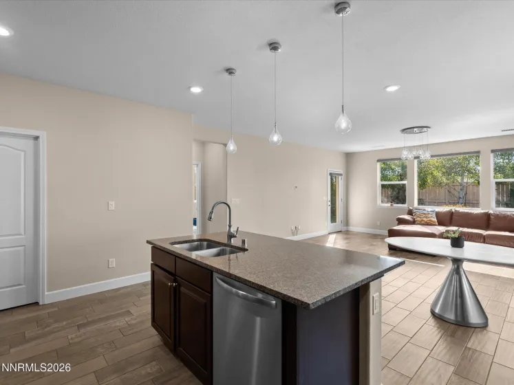 10131 Quintana, Reno, Nevada 89521, 3 Bedrooms Bedrooms, ,2 BathroomsBathrooms,Residential,Residential,Quintana,0,260011889
