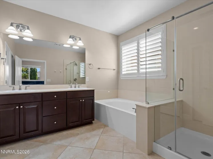 10131 Quintana, Reno, Nevada 89521, 3 Bedrooms Bedrooms, ,2 BathroomsBathrooms,Residential,Residential,Quintana,0,260011889