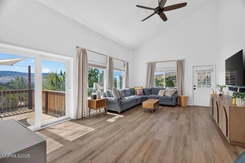 800 University Park, Reno, Nevada 89512, 4 Bedrooms Bedrooms, ,3 BathroomsBathrooms,Residential,Residential,University Park,0,260011890