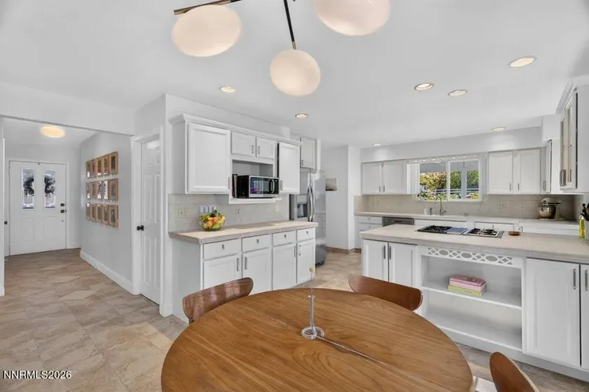 800 University Park, Reno, Nevada 89512, 4 Bedrooms Bedrooms, ,3 BathroomsBathrooms,Residential,Residential,University Park,0,260011890