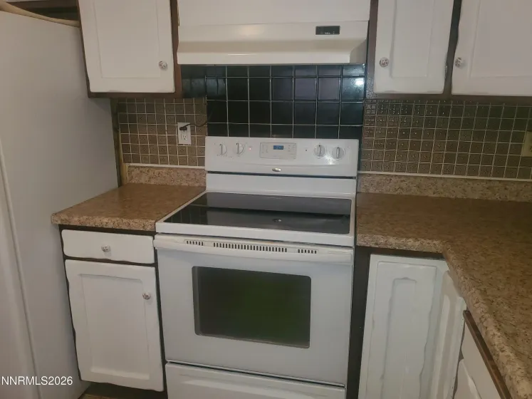 145 Ash, Hawthorne, Nevada 89415, 4 Bedrooms Bedrooms, ,2 BathroomsBathrooms,Residential,Residential,Ash,0,260011892