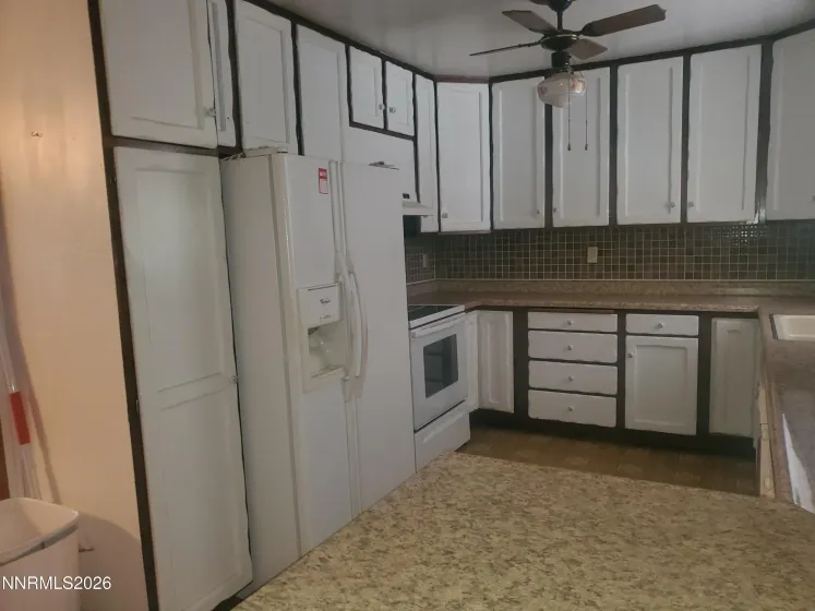 145 Ash, Hawthorne, Nevada 89415, 4 Bedrooms Bedrooms, ,2 BathroomsBathrooms,Residential,Residential,Ash,0,260011892