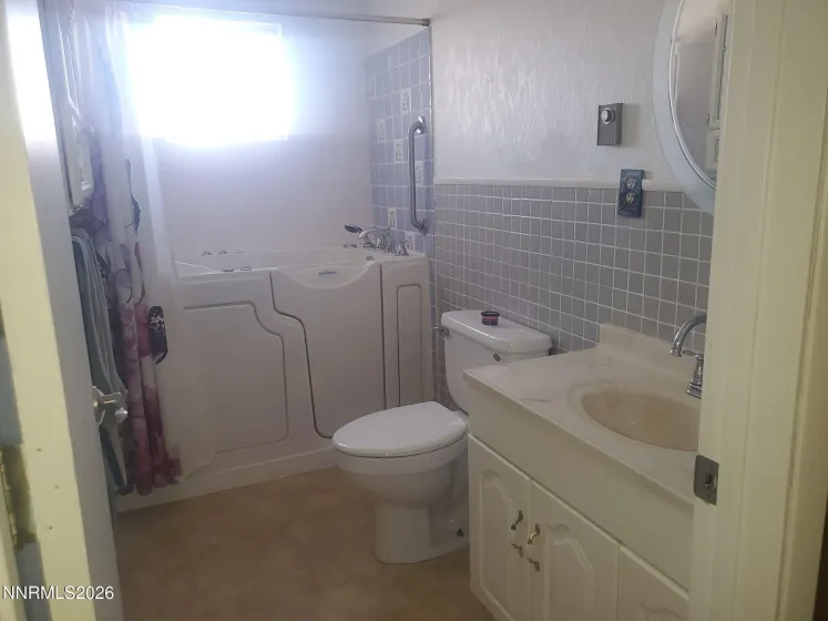 145 Ash, Hawthorne, Nevada 89415, 4 Bedrooms Bedrooms, ,2 BathroomsBathrooms,Residential,Residential,Ash,0,260011892