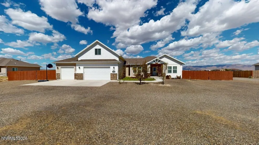 165 Blue Ridge, Battle Mountain, Nevada 89820, 4 Bedrooms Bedrooms, ,4 BathroomsBathrooms,Residential,Residential,Blue Ridge,0,260011895