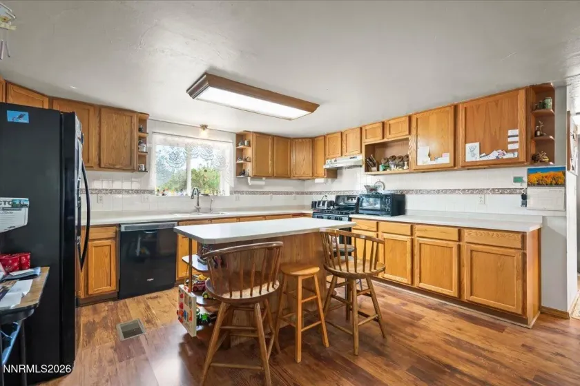 4520 Solias, Fallon, Nevada 89406, 3 Bedrooms Bedrooms, ,2 BathroomsBathrooms,Residential,Residential,Solias,0,260011905