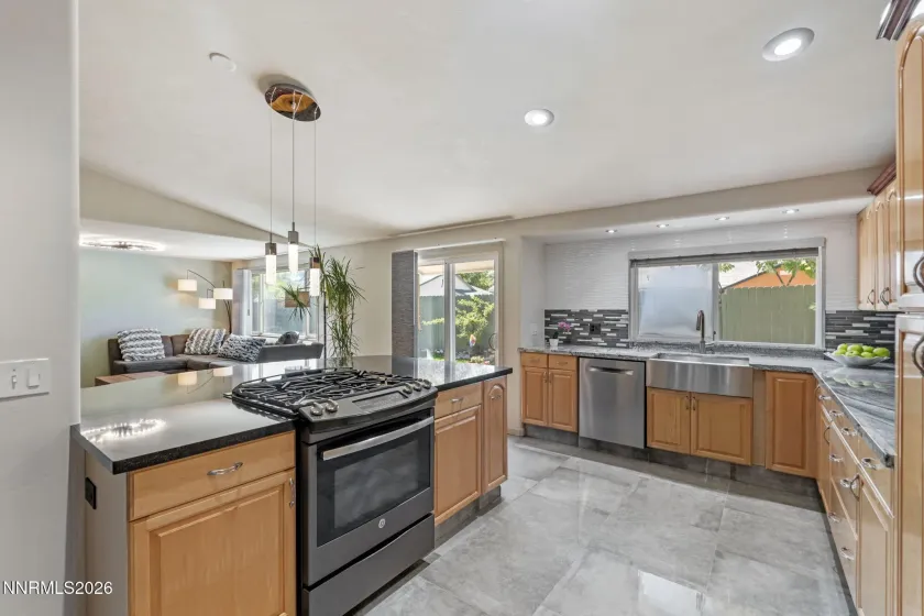 4530 Noche, Reno, Nevada 89502, 3 Bedrooms Bedrooms, ,2 BathroomsBathrooms,Residential,Residential,Noche,0,260011904