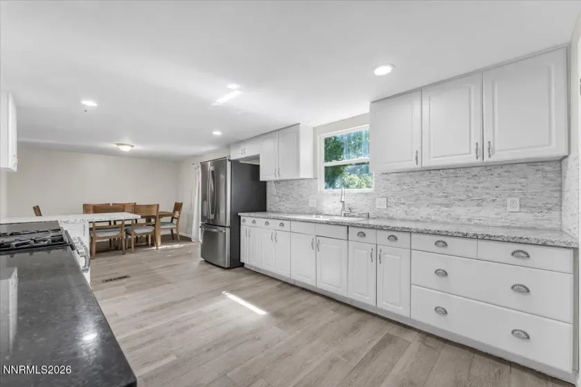 5640 Duclercque, Sun Valley, Nevada 89433, 3 Bedrooms Bedrooms, ,2 BathroomsBathrooms,Residential,Residential,Duclercque,0,260011906