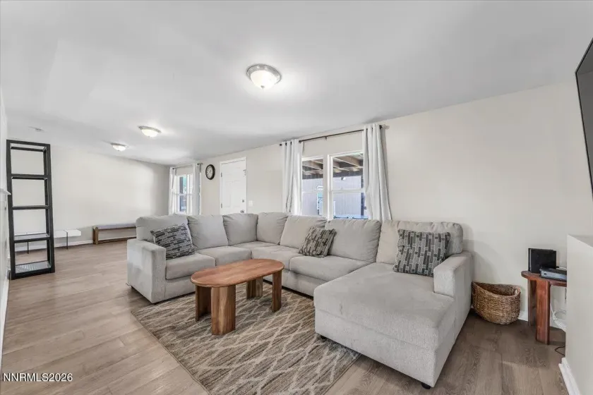 5640 Duclercque, Sun Valley, Nevada 89433, 3 Bedrooms Bedrooms, ,2 BathroomsBathrooms,Residential,Residential,Duclercque,0,260011906