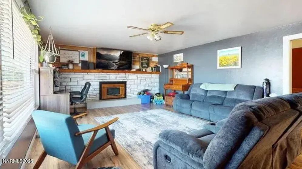 100 Pleasant, Winnemucca, Nevada 89445, 5 Bedrooms Bedrooms, ,2 BathroomsBathrooms,Residential,Residential,Pleasant,0,260011912