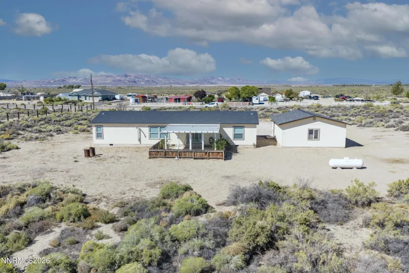 4301 Horseshoe, Fallon, Nevada 89406, 3 Bedrooms Bedrooms, ,2 BathroomsBathrooms,Residential,Residential,Horseshoe,0,260011913