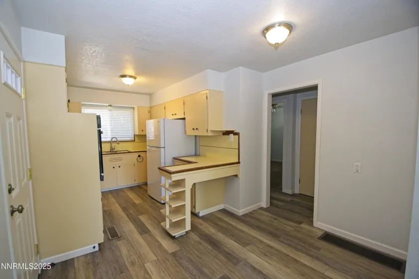 3103 Lakeside, Reno, Nevada 89509, 2 Bedrooms Bedrooms, ,1 BathroomBathrooms,Residential Lease,Manufactured,Lakeside,0,260011923