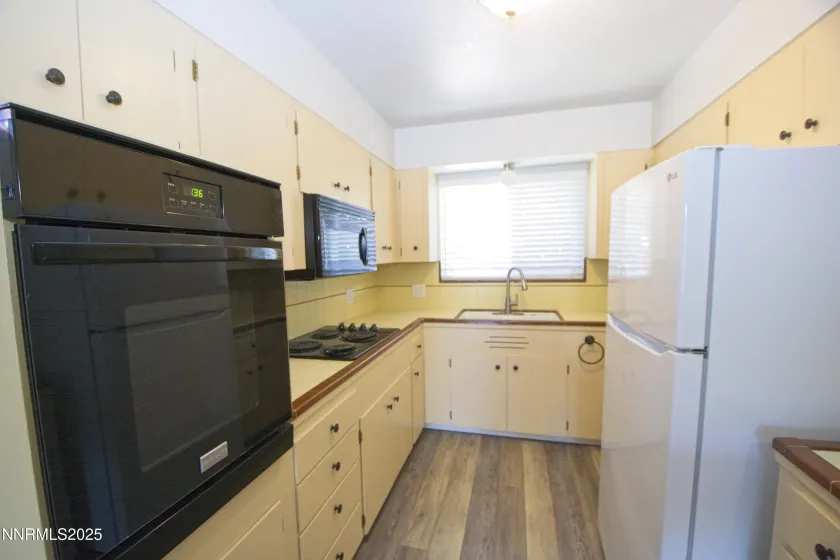 3103 Lakeside, Reno, Nevada 89509, 2 Bedrooms Bedrooms, ,1 BathroomBathrooms,Residential Lease,Manufactured,Lakeside,0,260011923