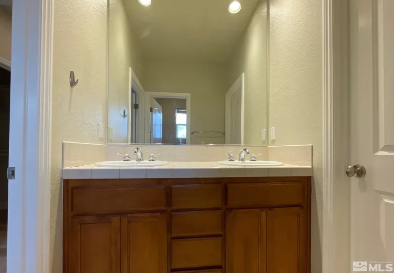 1850 Sun Shadow, Reno, Nevada 89523, 4 Bedrooms Bedrooms, ,4 BathroomsBathrooms,Residential Lease,Manufactured,Sun Shadow,0,260011924
