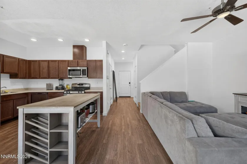 237 Goss, Dayton, Nevada 89403, 3 Bedrooms Bedrooms, ,3 BathroomsBathrooms,Residential,Residential,Goss,0,260011930