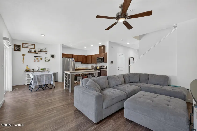 237 Goss, Dayton, Nevada 89403, 3 Bedrooms Bedrooms, ,3 BathroomsBathrooms,Residential,Residential,Goss,0,260011930