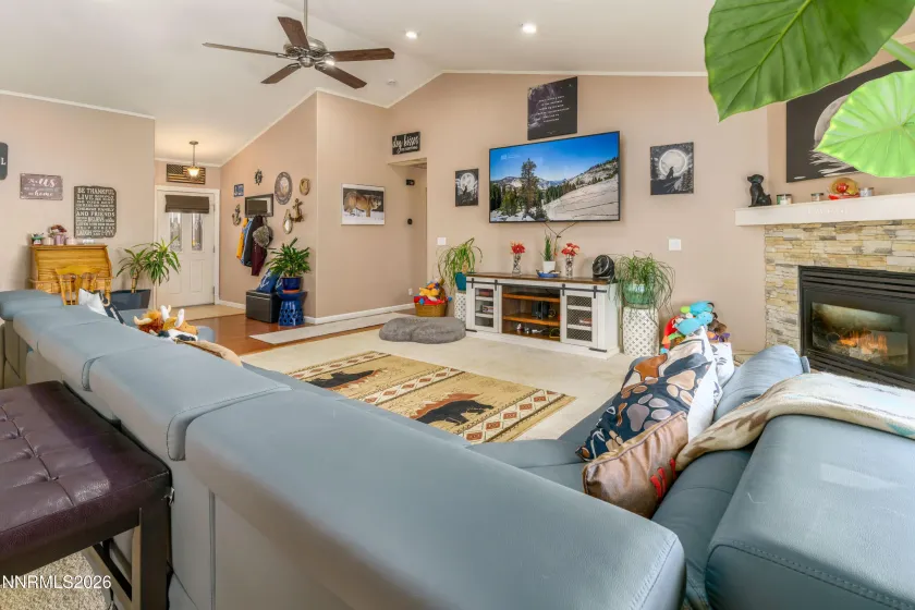 1020 Ridgeview, Carson City, Nevada 89705, 3 Bedrooms Bedrooms, ,2 BathroomsBathrooms,Residential,Residential,Ridgeview,0,260011932