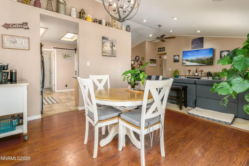 1020 Ridgeview, Carson City, Nevada 89705, 3 Bedrooms Bedrooms, ,2 BathroomsBathrooms,Residential,Residential,Ridgeview,0,260011932