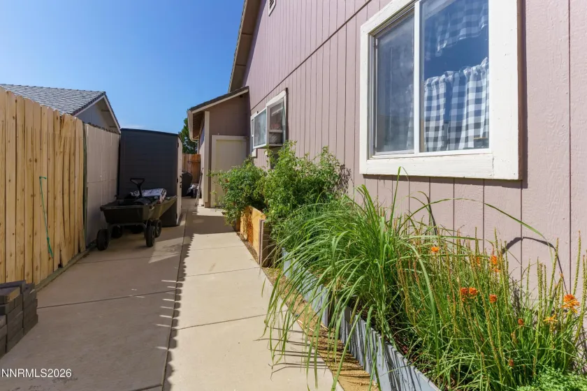 1020 Ridgeview, Carson City, Nevada 89705, 3 Bedrooms Bedrooms, ,2 BathroomsBathrooms,Residential,Residential,Ridgeview,0,260011932