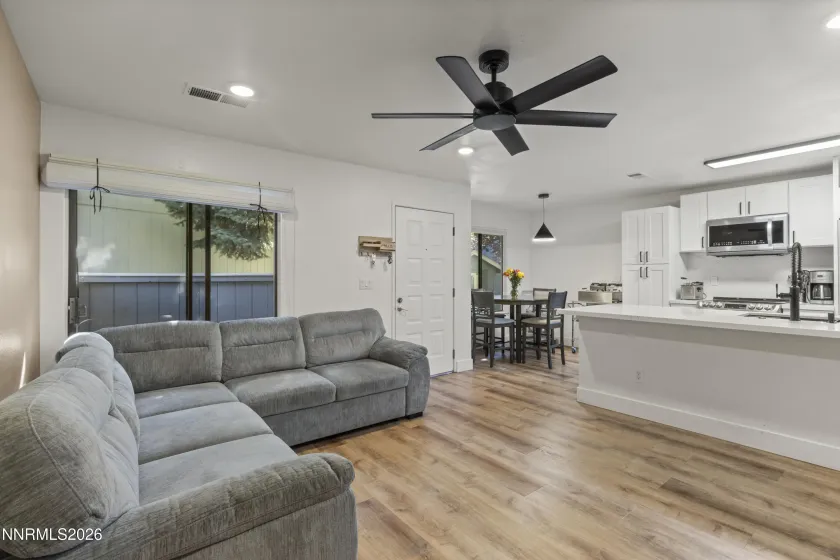 3230 Wedekind, Sparks, Nevada 89431, 2 Bedrooms Bedrooms, ,2 BathroomsBathrooms,Residential,Residential,Wedekind,0,260011952