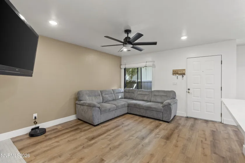 3230 Wedekind, Sparks, Nevada 89431, 2 Bedrooms Bedrooms, ,2 BathroomsBathrooms,Residential,Residential,Wedekind,0,260011952