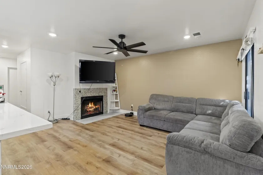 3230 Wedekind, Sparks, Nevada 89431, 2 Bedrooms Bedrooms, ,2 BathroomsBathrooms,Residential,Residential,Wedekind,0,260011952