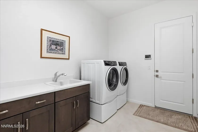 14062 Wingspread, Reno, Nevada 89521, 3 Bedrooms Bedrooms, ,4 BathroomsBathrooms,Residential,Residential,Wingspread,0,260011935