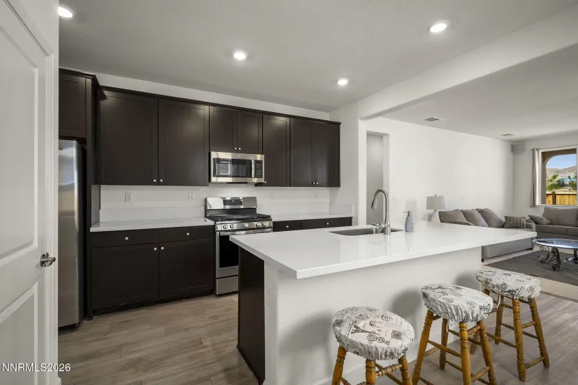6182 Farm House, Sparks, Nevada 89436, 3 Bedrooms Bedrooms, ,2 BathroomsBathrooms,Residential,Residential,Farm House,0,260011937
