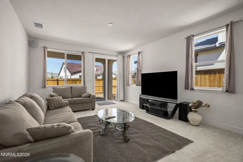 6182 Farm House, Sparks, Nevada 89436, 3 Bedrooms Bedrooms, ,2 BathroomsBathrooms,Residential,Residential,Farm House,0,260011937