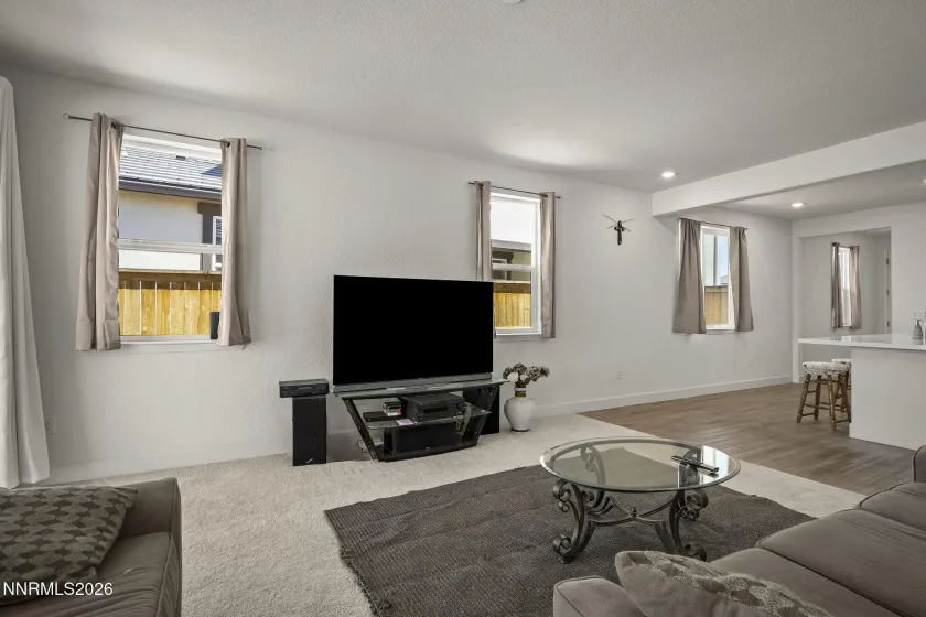 6182 Farm House, Sparks, Nevada 89436, 3 Bedrooms Bedrooms, ,2 BathroomsBathrooms,Residential,Residential,Farm House,0,260011937