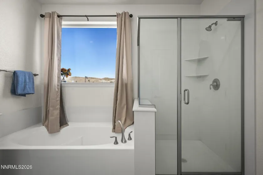 6182 Farm House, Sparks, Nevada 89436, 3 Bedrooms Bedrooms, ,2 BathroomsBathrooms,Residential,Residential,Farm House,0,260011937