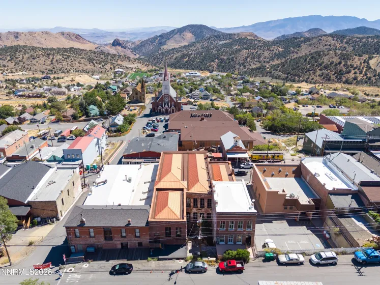 121 B, Virginia City, Nevada 89440, ,3 BathroomsBathrooms,Residential Income,Residential,B,0,260011938