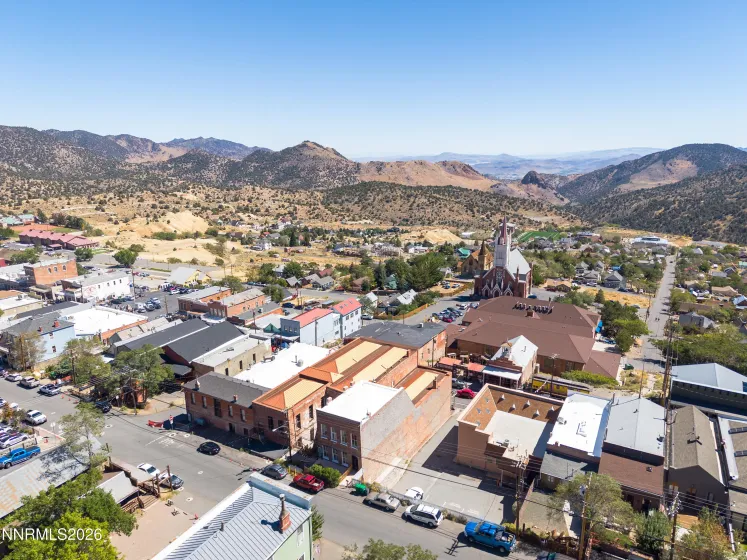 121 B, Virginia City, Nevada 89440, ,3 BathroomsBathrooms,Residential Income,Residential,B,0,260011938