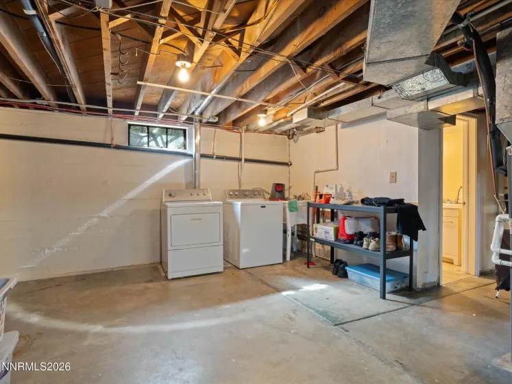 341 Arroyo, Reno, Nevada 89509, 4 Bedrooms Bedrooms, ,4 BathroomsBathrooms,Residential Income,Residential,Arroyo,0,260011940