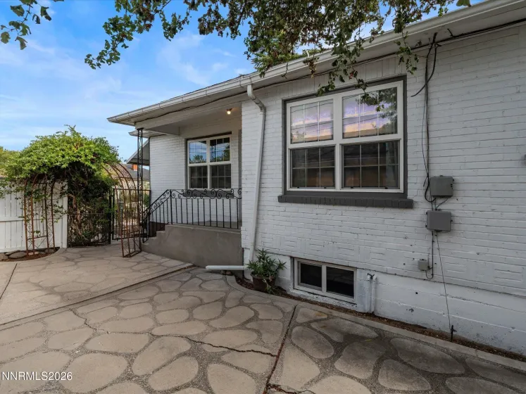 341 Arroyo, Reno, Nevada 89509, 4 Bedrooms Bedrooms, ,4 BathroomsBathrooms,Residential Income,Residential,Arroyo,0,260011940