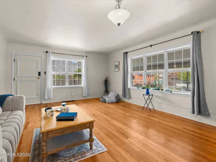 341 Arroyo, Reno, Nevada 89509, 4 Bedrooms Bedrooms, ,4 BathroomsBathrooms,Residential Income,Residential,Arroyo,0,260011940