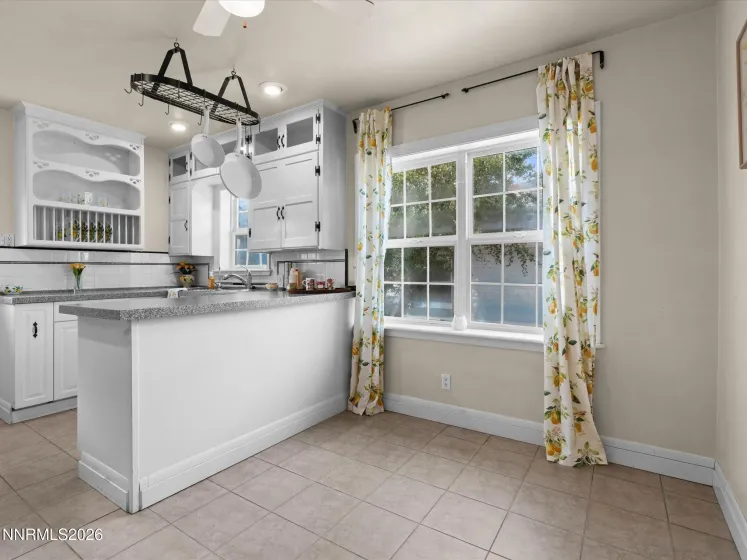 341 Arroyo, Reno, Nevada 89509, 4 Bedrooms Bedrooms, ,4 BathroomsBathrooms,Residential Income,Residential,Arroyo,0,260011940