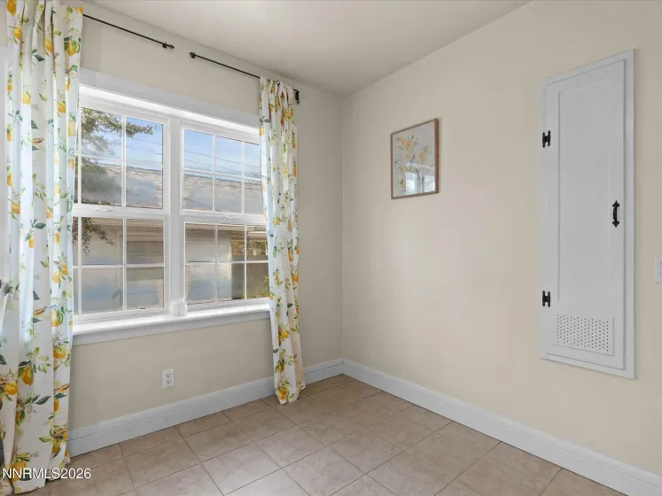 341 Arroyo, Reno, Nevada 89509, 4 Bedrooms Bedrooms, ,4 BathroomsBathrooms,Residential Income,Residential,Arroyo,0,260011940