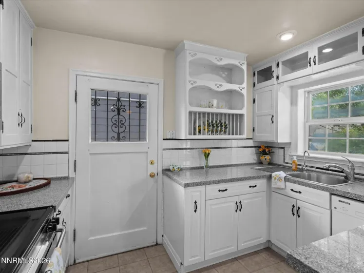 341 Arroyo, Reno, Nevada 89509, 4 Bedrooms Bedrooms, ,4 BathroomsBathrooms,Residential Income,Residential,Arroyo,0,260011940