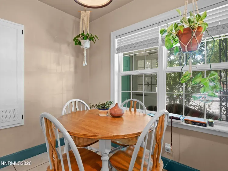 341 Arroyo, Reno, Nevada 89509, 4 Bedrooms Bedrooms, ,4 BathroomsBathrooms,Residential Income,Residential,Arroyo,0,260011940